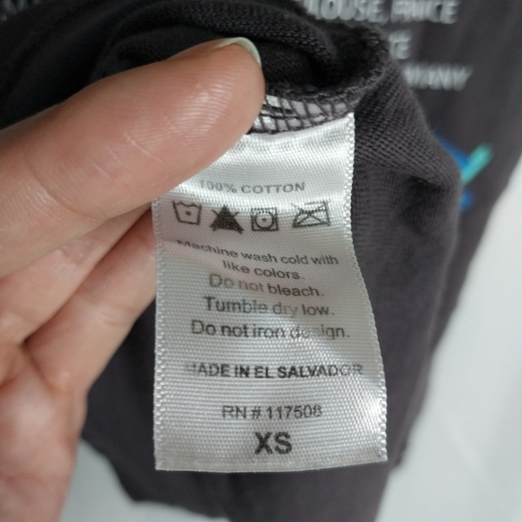 Def Leopard 1988 Hysteria Tour Band T-shirt Junk Food Clothing Distressed XS - Picture 4 of 9